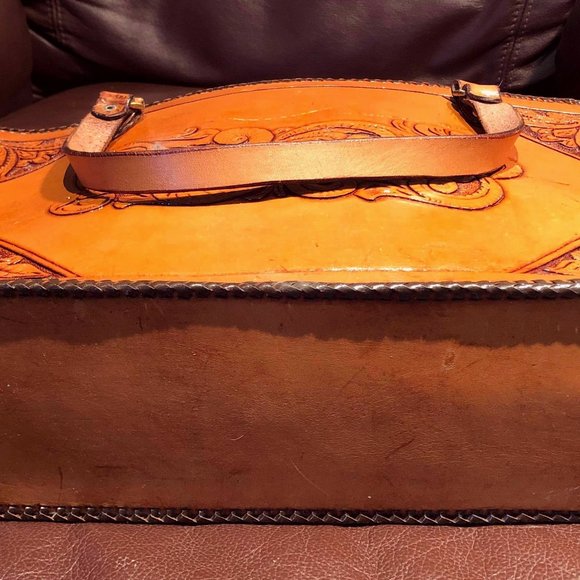 Hand tooled leather tote bag - Picture 3 of 10